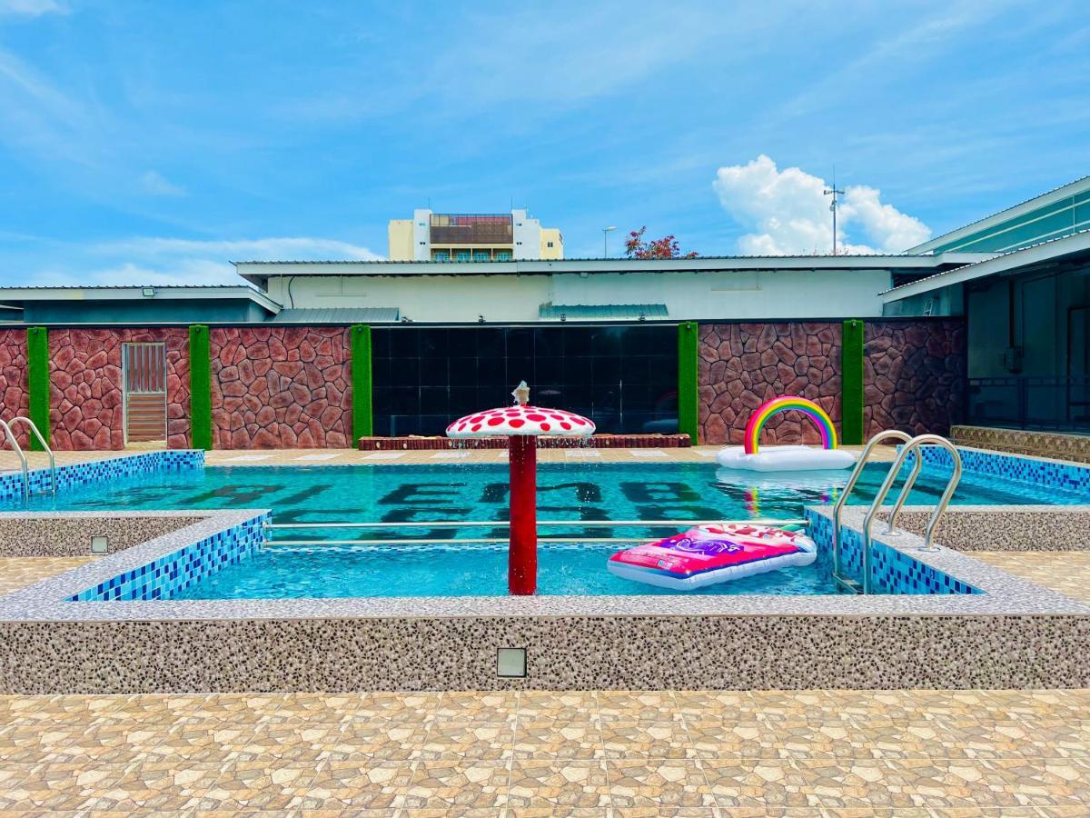 Sri Embun Resort Langkawi Pantai Cenang  Zewnętrze zdjęcie