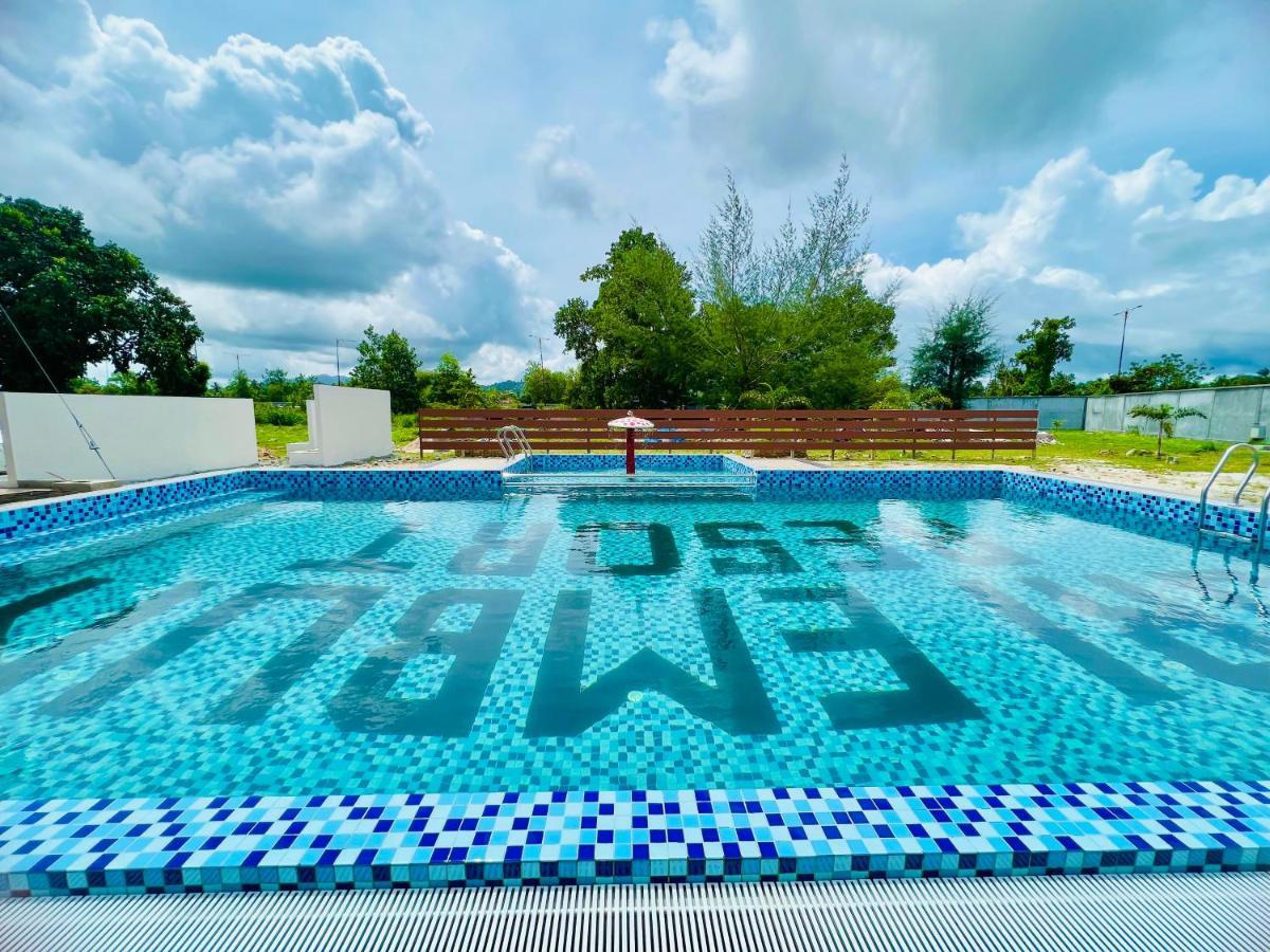Sri Embun Resort Langkawi Pantai Cenang  Zewnętrze zdjęcie